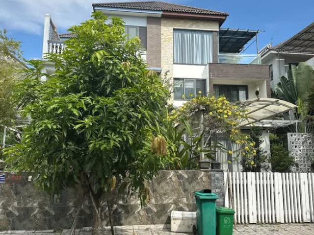 Bán nhà 250m², 3 tầng, 6PN, 7WC, Hiệp Bình Chánh, Thủ Đức 22 tỷ