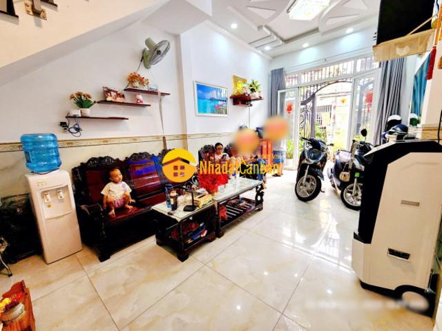 Bán nhà 2 lầu hẻm 4m đường tám danh p. 4 quận 8