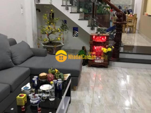 Bán nhà 2 lầu phường phú hữu q9 74m2