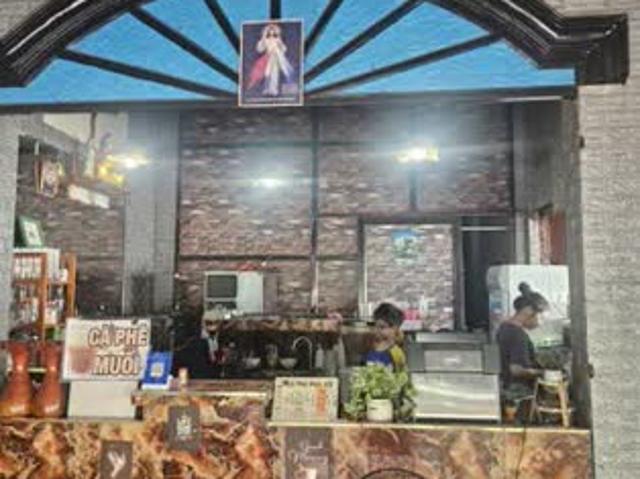 Bán nhà 2 mặt tiền, full thổ cư, đang kinh doanh Cafe ổn định tại Dĩ An BD  0777677