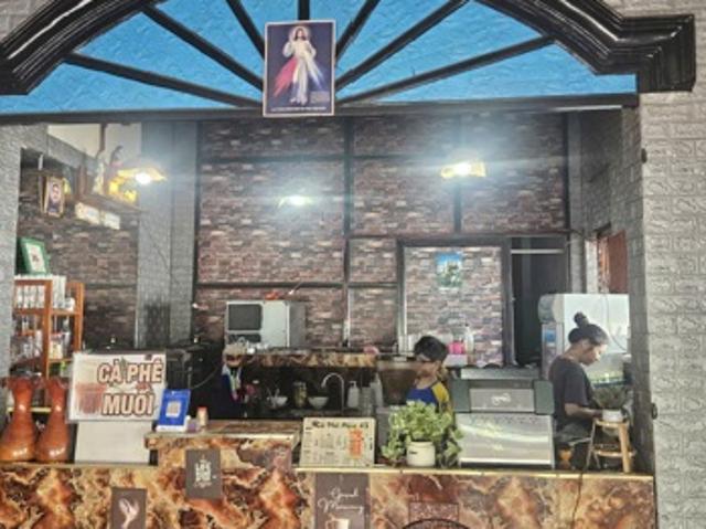 Bán nhà 2 mặt tiền, full thổ cư, đang kinh doanh Cafe ổn định tại Dĩ An BD  0777677