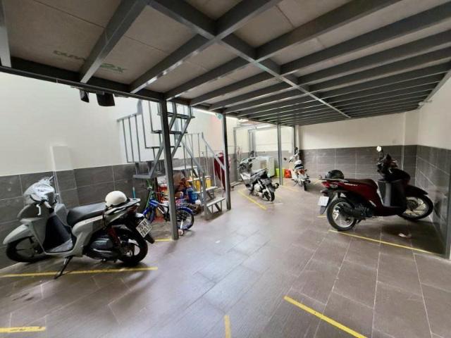 Bán Nhà 2 tầng, Hẻm 496 Dương Quảng Hàm, 11x25m, có 12 CHDV, GPXD 7 Tầng, 25,6 Tỷ