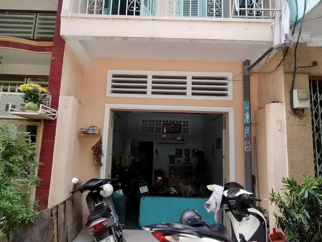 Bán nhà 2 Tầng, Hẻm xe hơi đường Hồ Thị Kỷ Quận 10