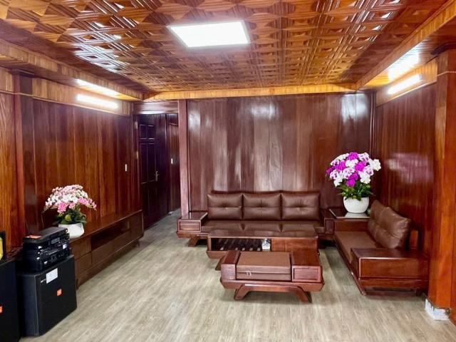 Bán nhà 2 tầng phố Thắng Lợi, phường Hải Tân ô tô tránh nhau giá 3ty50tr