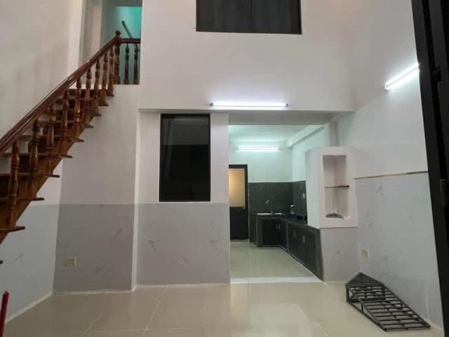 Bán nhà 37m2, 2 tầng, 2PN, đường Thích Quảng Đức, p4. Dòng tiền sẵn