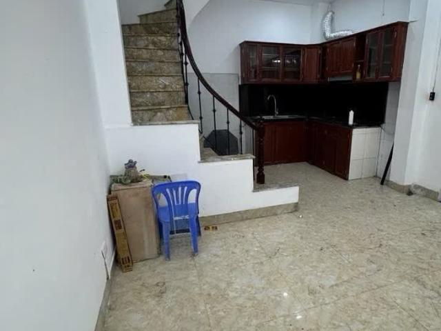 Bán nhà 32m 4 tầng ngõ rộng thoáng đẹp tại 296 Minh Khai, HBT