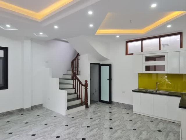 Bán nhà 3,4 tỷ Cát Quế, Hoài Đức. Căn góc 43m2 xây dựng 4 tầng. Thuận tiện trường học, Chợ