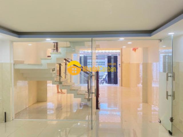 Bán nhà 3 lầu mtkd đường 652 hbp, dt 83m2, giá 8.7 tỷ