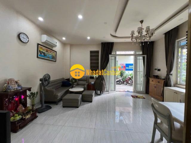 Bán nhà 3 mặt tiền hẻm xe hơi 5m. 4 tầng đẹp lung linh. Quận 11. 57m. 8.95 tỷ