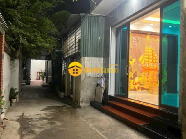 Bán nhà 3 tầng 65m2 ngõ phố cô đông, ph bình hàn, tp hd, 4 ngủ, nhà đẹp, ngõ oto vào