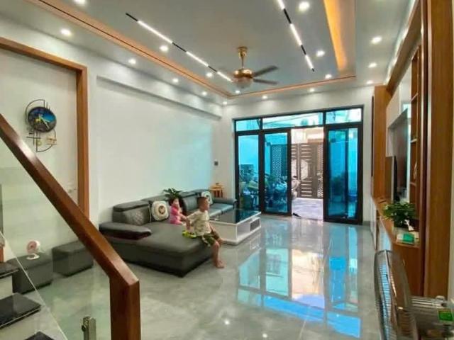 Bán nhà 3 tầng 82.6m2, mt 4.56m, ngõ phố Bình Lộc, ph Tân Bình, TP HD, 3 ngủ, 3 vs, 3. X tỷ