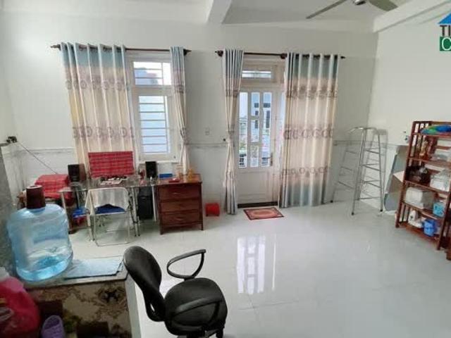 Bán nhà 3 tầng, 89m², 7.9 tỷ, Q. 9, đường Đình Phong Phú