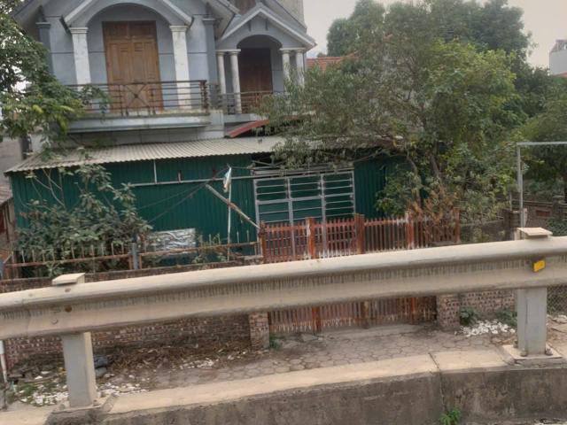 Bán nhà 3 tầng, 130m2, mặt đường An Dương Vương Bắc Từ Liêm Hà Nội
