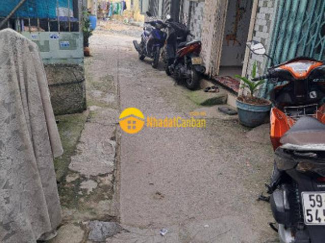 Bán nhà 3 tầng 36m2 dọn vào ở ngay chỉ hơn 2 tỷ trung chánh hóc môn gọi cho em
