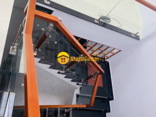 Bán nhà 3 tầng, dt 74m2 đường lý tự trọng gần lê lợi 5. Xtỷ