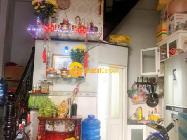 Bán nhà 3 tầng kdc hiện hữu 2,1 tỷ đường khánh hội quận 4