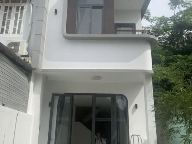 Bán nhà 3 tầng Linh Xuân Thủ Đức – 120m² có sân rộng – giá 6.9 tỷ