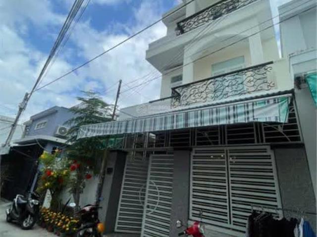 Bán nhà 3 tầng mê đúc chắc chắn DT 54,7m2 nở hậu, đường 5m oto thông, khu vực yên tĩnh, an ninh