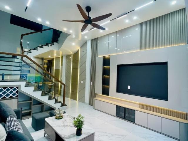 Bán nhà 3 tầng ngõ phố Chu Văn An, ph Quang Trung, TP HD, 51m2, 3 ngủ, 3 vs, chỉ 3.18 tỷ