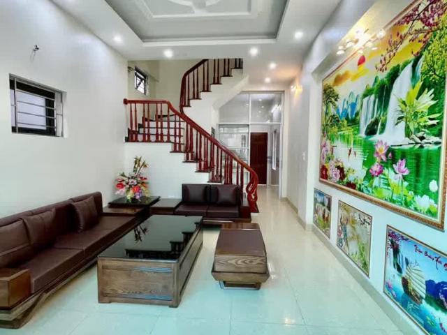 Bán nhà 3 tầng ngõ phố Rặng Nhãn, ph Quang Trung, TP Hải Dương, 47m2, mt 4m, 3 ngủ, ngõ oto