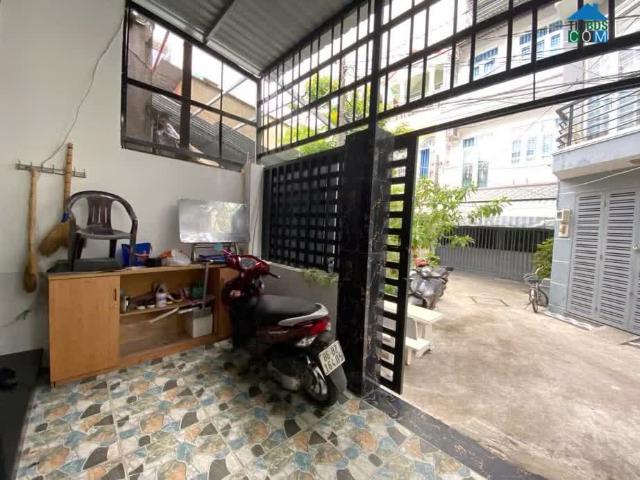 Bán nhà 3 tầng đẹp long lanh gần mặt tiền Huỳnh Tấn Phát, Quận 7 – 76M2, Chỉ nhỉnh 5 tỷ
