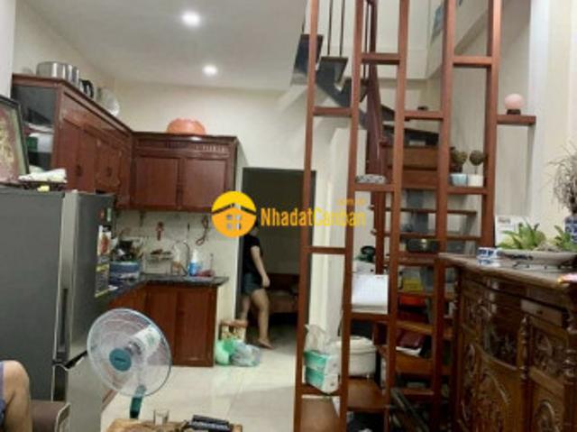 Bán nhà 46m2 thạch bàn, 68 nguyễn văn linh, chỉ 2.55 tỷ