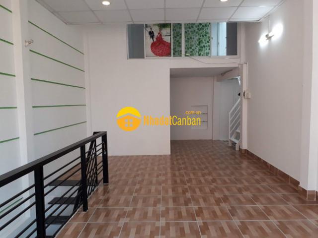 Bán nhà 4x8, 2 lầu, lạc long quân, tân bình 3.5 tỷ