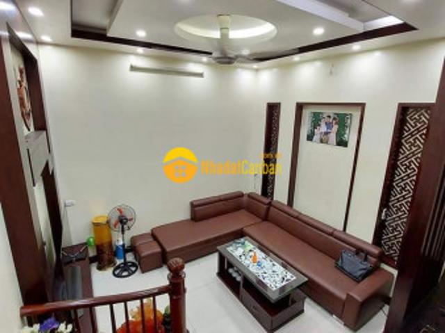 Bán nhà 4,2 tỷ láng hạ 43m2, ngõ thông mai anh tuấn