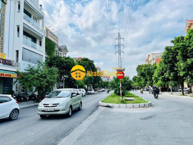 Bán nhà 4 tầng, 102m2 mặt đường phạm văn đồng, ph thanh bình, tp hải dương, mt 6m, kd buôn bán