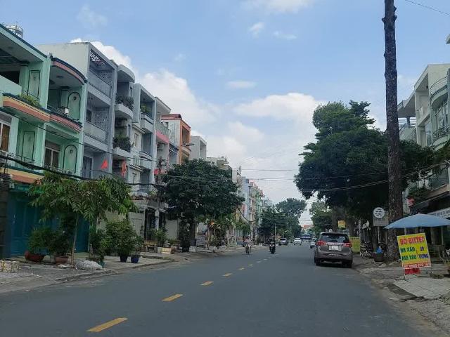 Bán Nhà 4 Tầng Hẻm Xe Hơi – Ngay Tỉnh Lộ 10 – Diện Tích 80m² – Giá Chỉ 6. Tỷ Nhỉnh