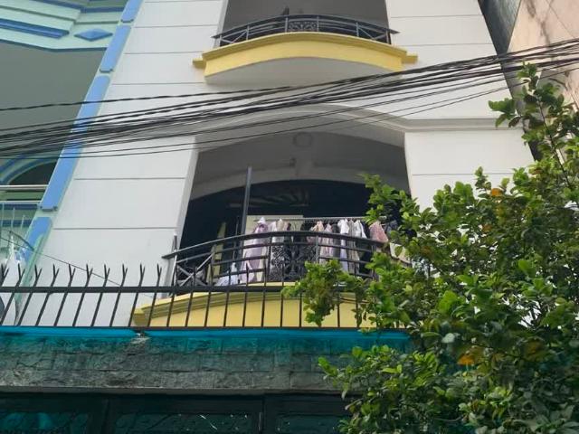 Bán nhà 4 tầng khu VIP Phú Nhuận, khu ẩm thực Phan Xích Long, 4.5mx15.5, SỐC chỉ 15.5 tỷ