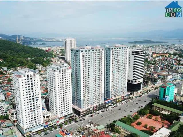 Bán nhà 4 tầng Lô Góc 3 mặt thoáng 98m2 tại Phố Trần Hưng Đạo, trung tâm Tp. Hạ Long