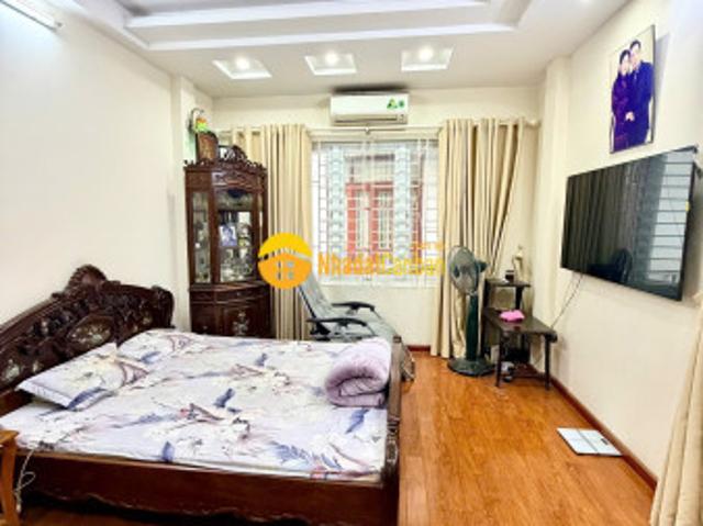 Bán nhà 4 tầng lô góc, ngõ thông ô tô đỗ cửa, gần ngã tư kim ngưu thanh nhàn