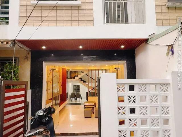 Bán nhà 4 tầng ngõ thông Lực Hành, Ngô Gia Tự oto qua lại đỗ cửa