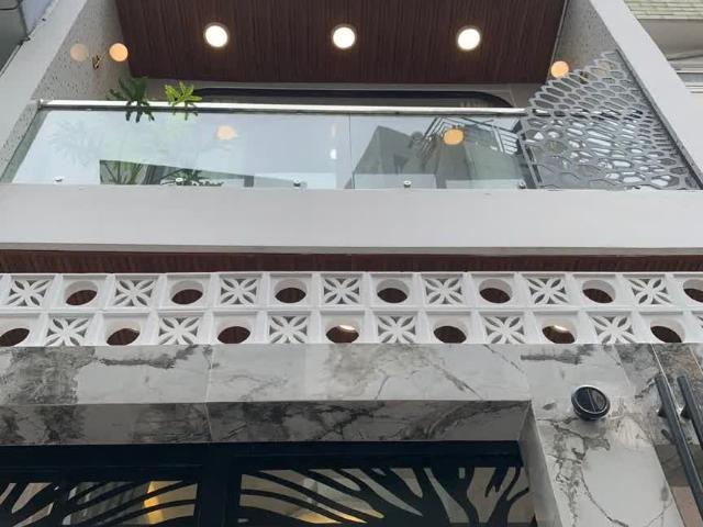 Bán nhà 4 tầng Phan Đình Phùng, trung tâm Phú Nhuận, đầy đủ nội thất, 52m2, chỉ 10.2 tỷ
