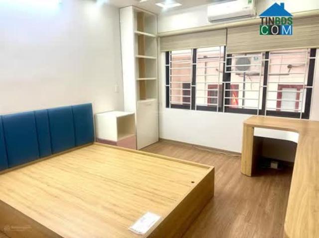 Bán nhà 5 tầng, 6PN+ nội thất, ôtô đỗ cửa, 2 mặt thoáng, cách đường chính 20m tại Trung Văn, Tố
