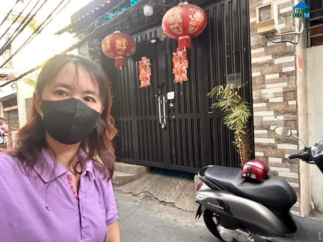 Bán Nhà 5 Tầng, 9 Phòng Ngủ, Quận 4 Vị Trí Vàng, Giá Hời 13.5 Tỷ Sổ Hồng Chính Chủ