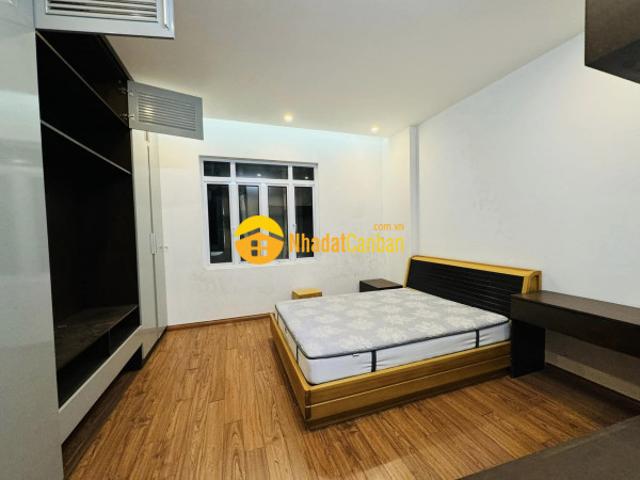 Bán nhà 5 tầng giải phóng hoàng mai rất gần mặt phố, ôtô đỗ cửa, kd văn phòng, chỉ 10 tỷ