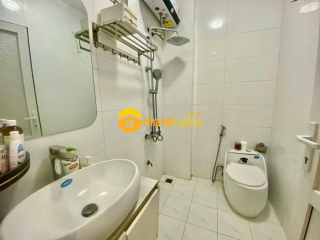 Bán nhà 5 tầng mặt tiền rộng, ngõ thông ô tô đỗ cửa, gần phố kim ngưu hai bà trưng