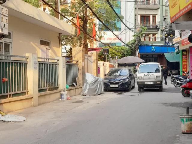 Bán nhà 5 tầng đường Mỹ Đình chỉ nhỉnh 5 tỷ, Gần phố, Đầy đủ tiện ích, Nhà đẹp ở luôn