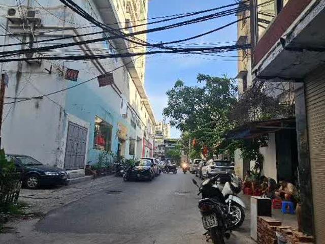 Bán nhà 5 tầng, ngõ phố Lạc Trung, 44m2, 9tỷ. Hot!