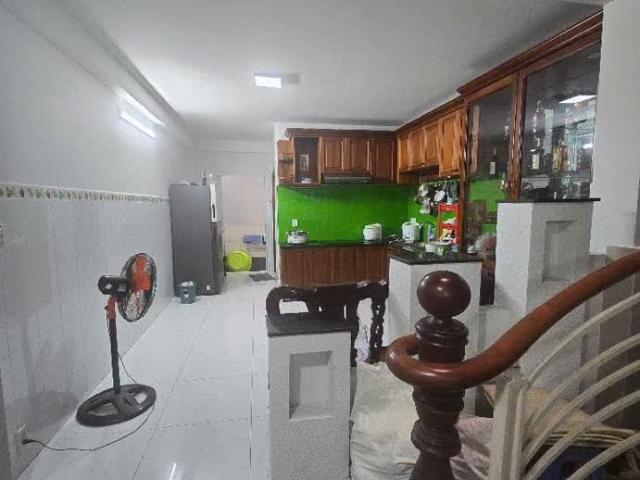 Bán nhà 5 tầng ngay chợ Tân Mỹ  dtsd 300m2  thu nhập 360tr/năm  pháp lý chuẩn