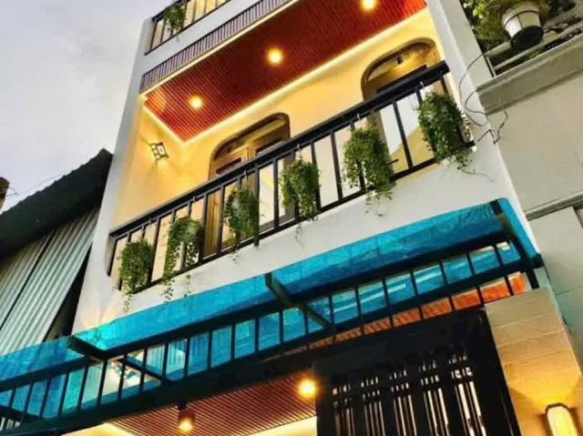 Bán nhà 65m², 1 trệt 2 lầu, nội thất cao cấp, TP. Tân An – Giá 2.6 tỷ