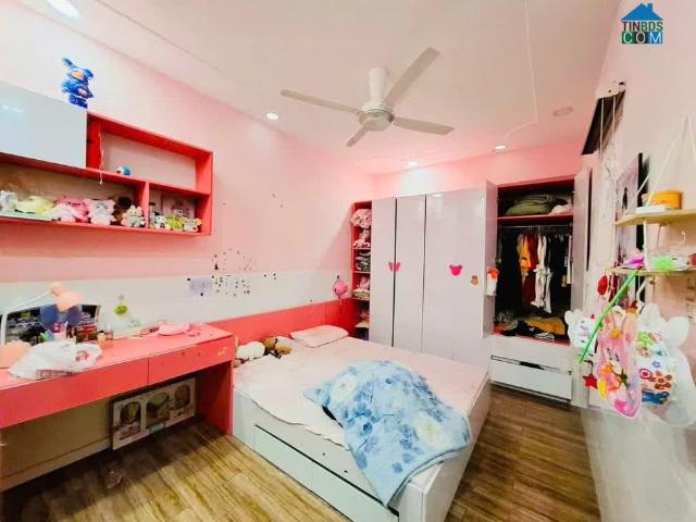 Bán Nhà 6 Tầng, 62m2, Trịnh Đình Trọng, Tân Phú Giá 8.9 Tỷ Xe Hơi Ngũ Trong Nhà