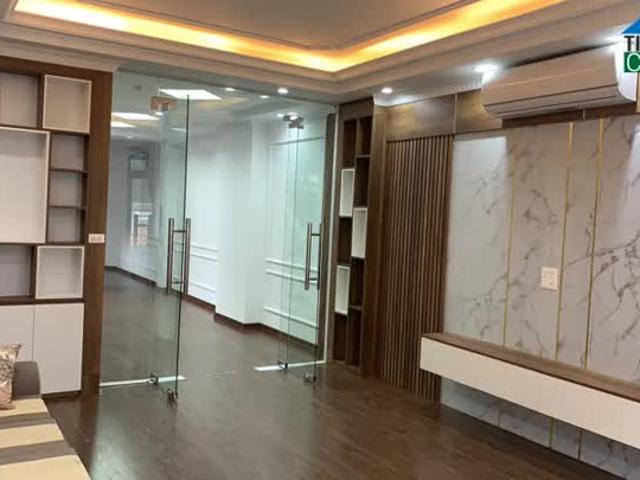 Bán nhà 6 tầng, thang máy, Trần Quốc Hoàn, gara ô tô, ngõ thông, kinh doanh đỉnh, nhỉnh 15 tỷ