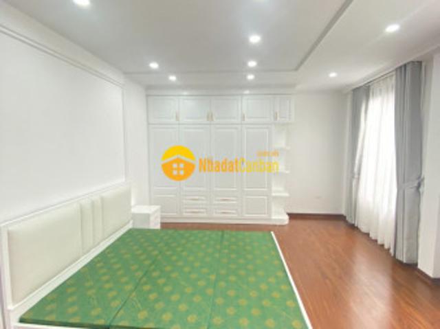Bán nhà 7 ngõ 8932 lạc long quân, mặt ngách, ngõ riêng, nhà mới dt 33m5 tầng4.8 tỷ