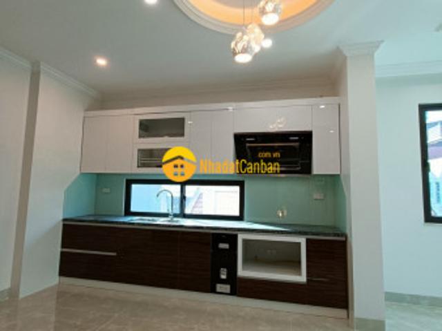 Bán nhà 7 tầng 50m2, mt 5m, trung tâm quận cầu giấy gara ô tô thang máy, 9.1 tỷ