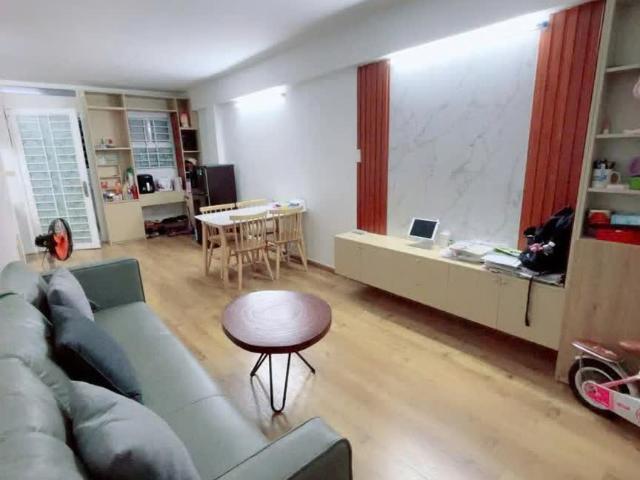 Bán Nhanh Block B Tầng 4 DT 44,5m2 Căn Góc Vip Nhất Ehome4. Lh: 0908002