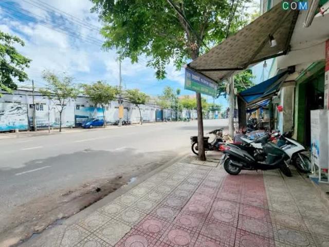 Bán Nhanh Nhà Hẻm Tô Hiệu Thiết Kế Thành Hai Căn Vĩnh Nguyên