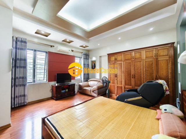 Bán nhanh nhà lạc trung hai bà trưng 45m2 5t gần ô tô 7.99 tỷ